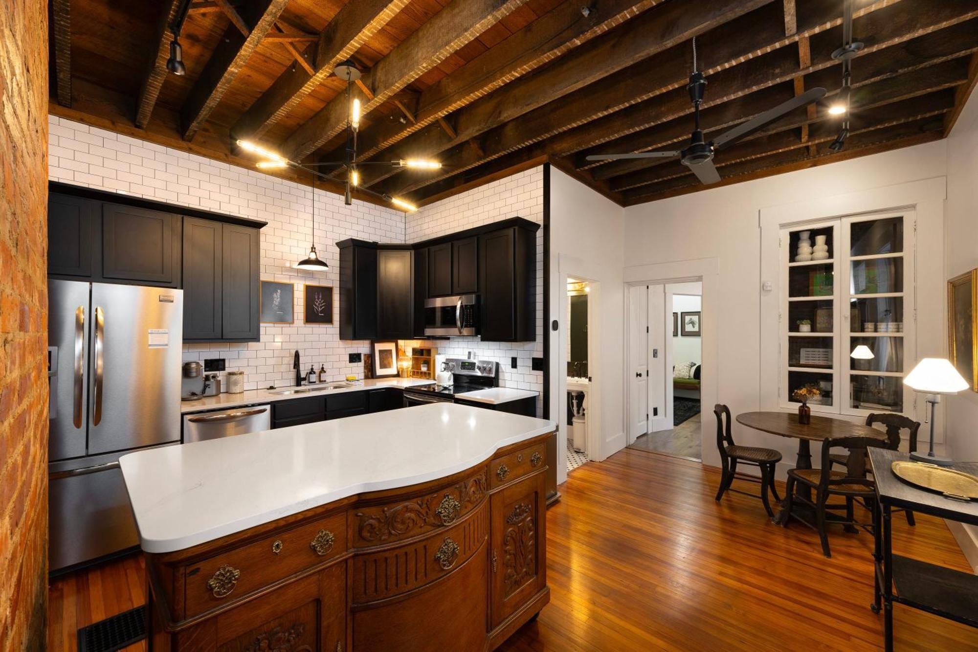 The Corner Brick House Villa Covington Exterior photo